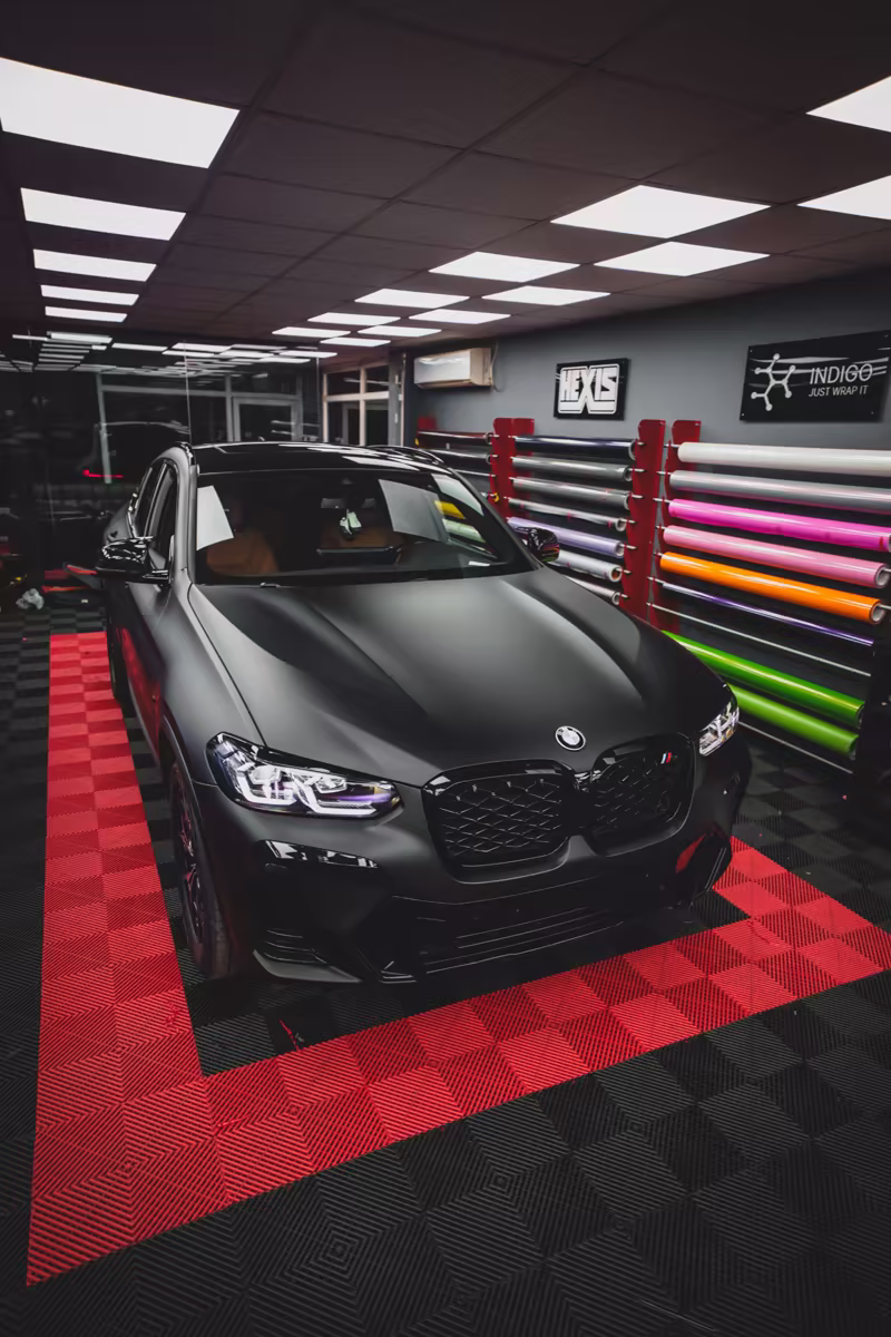 Оклейка BMW X4 в матовый чёрный — фото 4
