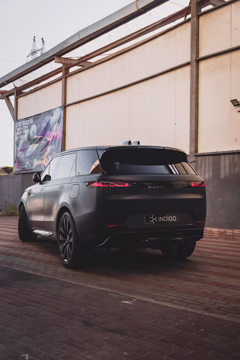 Оклейка Range Rover Sport в матовый чёрный — фото 10