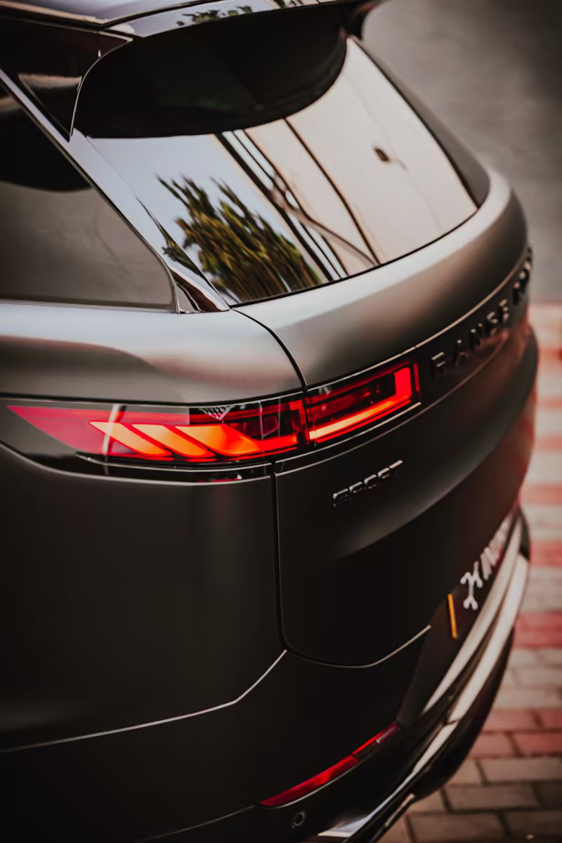 Оклейка Range Rover Sport в матовый чёрный — фото 5