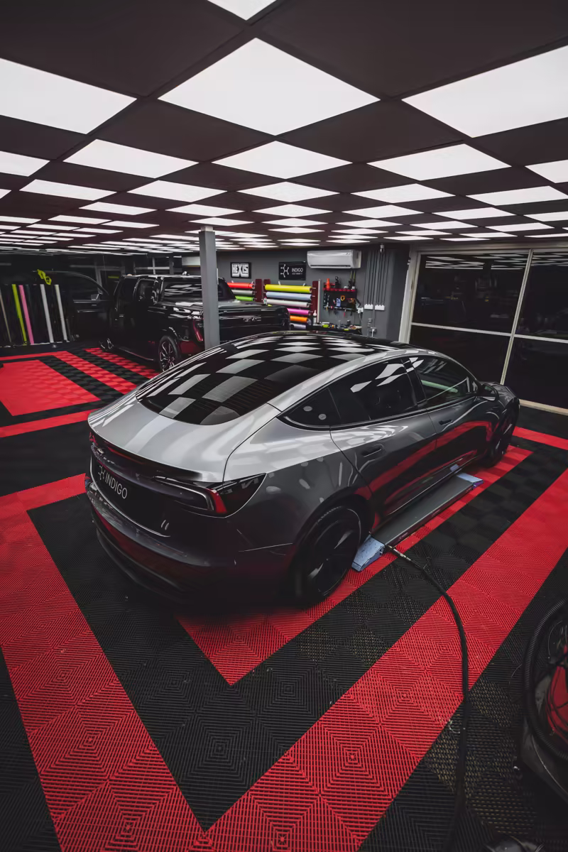 Плёнка PPF в сером на Tesla Model 3 — фото 8