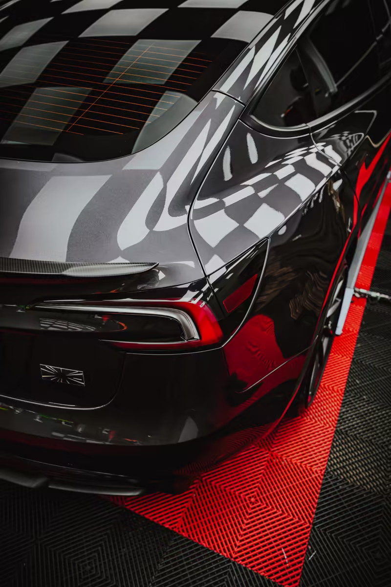 Глянцевая плёнка PPF на Tesla Model 3 Performance — фото 9
